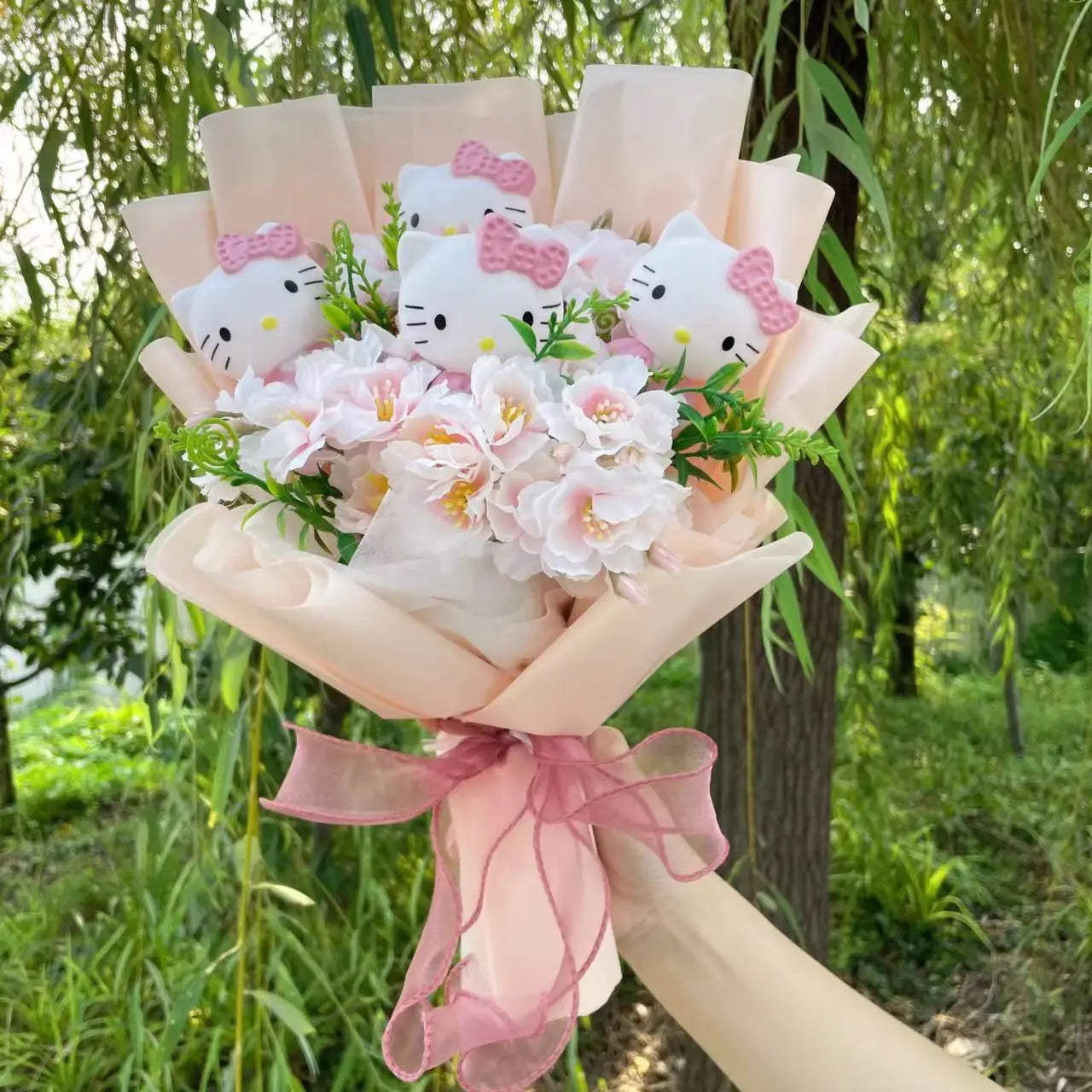 TwoCutesy™ Kawaii Kitty Cat Dolls With Artificial Flowers Bouquet